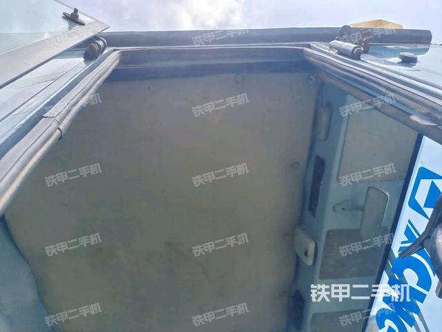 驾驶室外顶全景(压路机驾驶室) 驾驶室外顶全景(压路机驾驶室)