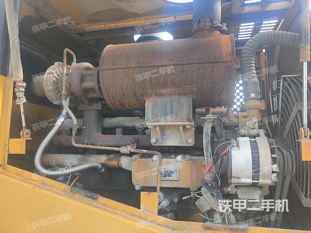 發(fā)動機左側(cè)(整機外觀及大件) 發(fā)動機左側(cè)(整機外觀及大件)
