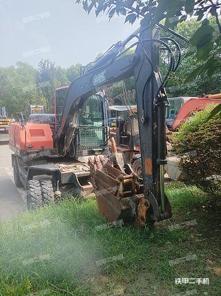 吉林劲工JG75-8挖掘机实拍图片