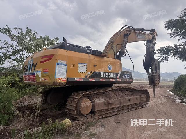 右后45(整機外觀) 右后45(整機外觀)