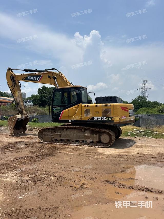 三一重工SY205C挖掘機(jī)