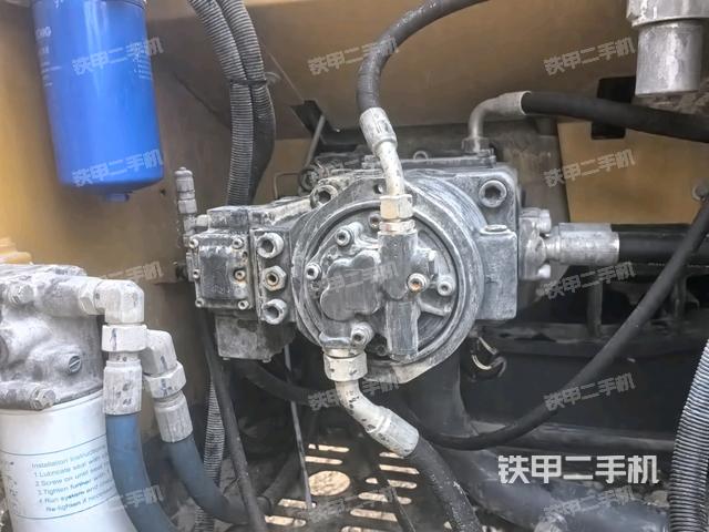 液壓泵斜45?左(大件艙室) 液壓泵斜45?左(大件艙室)