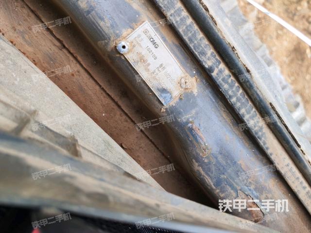 左后方玻璃角標(biāo)(駕駛室部分) 左后方玻璃角標(biāo)(駕駛室部分)