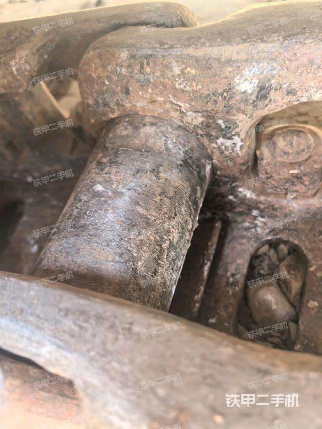 右側(cè)履帶整體（行走機(jī)構(gòu)）