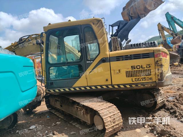 山东临工E6135F挖掘机
