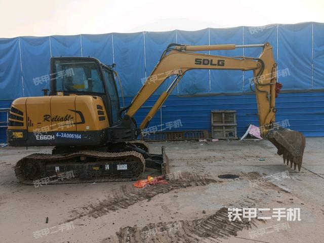 整机右后45°（整机外观）