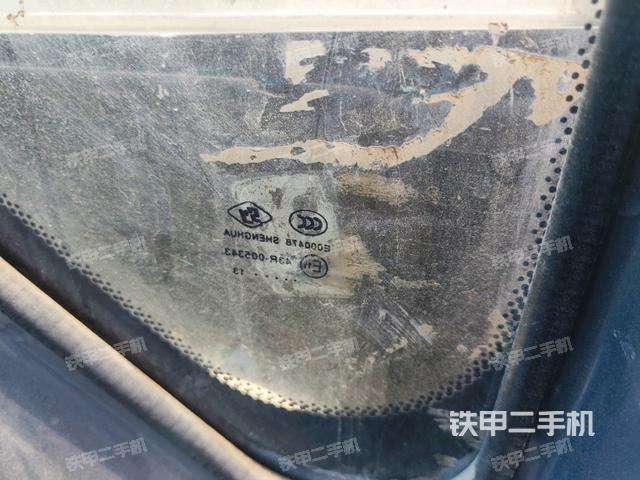 駕駛室正側(cè)(駕駛室部分) 駕駛室正側(cè)(駕駛室部分)