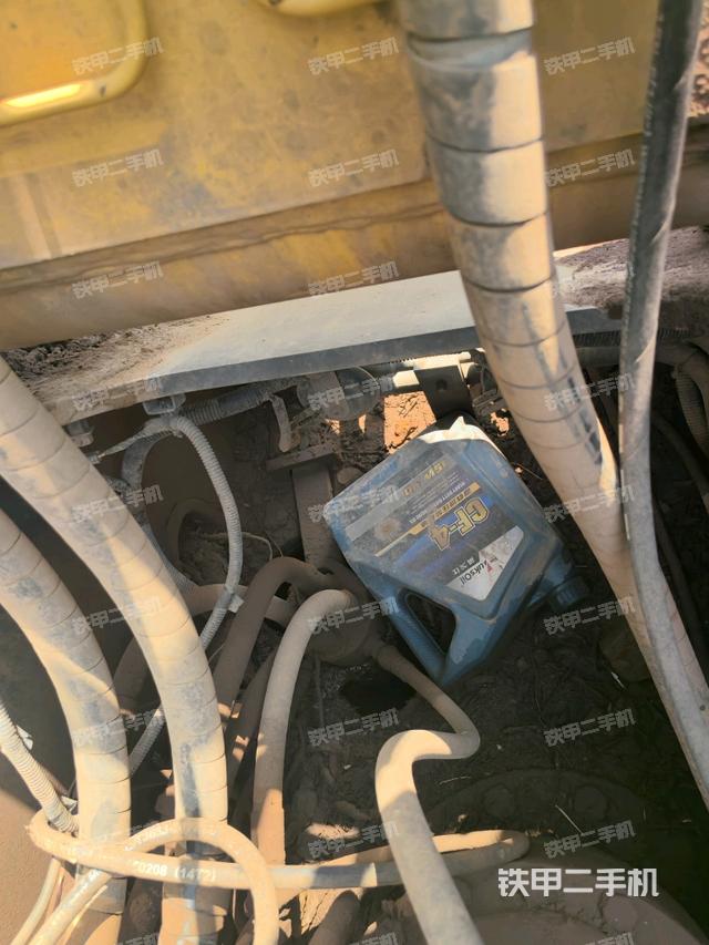 回轉(zhuǎn)馬達(dá)（上車部件）