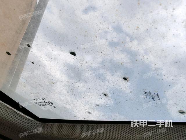 頂棚整體(駕駛室部分) 頂棚整體(駕駛室部分)