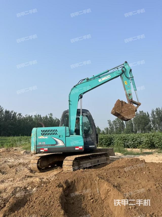 整机右后45°(整机外观) 整机右后45°(整机外观)