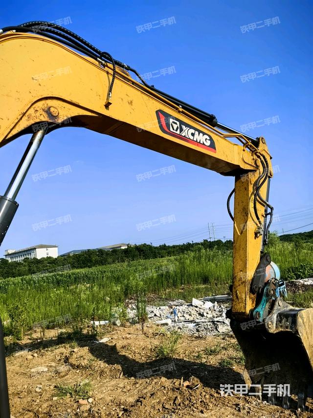 大臂整體?右側(cè)(工作和回轉(zhuǎn)裝置) 大臂整體?右側(cè)(工作和回轉(zhuǎn)裝置)
