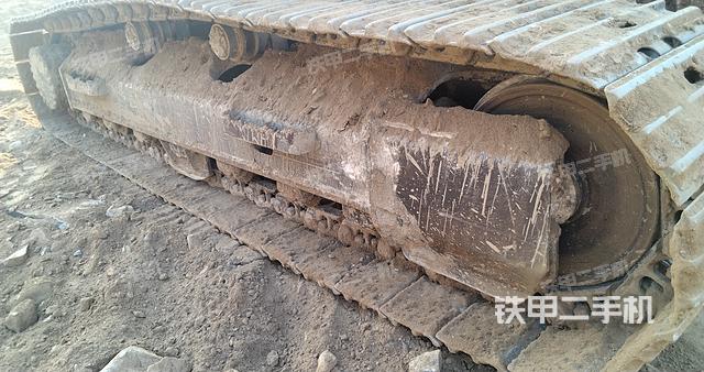 单侧履带整体（整机外观）