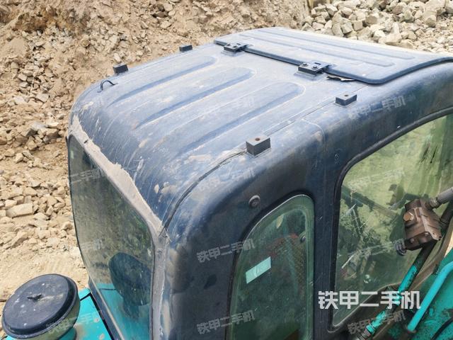 駕駛室頂部俯視(上車部件) 駕駛室頂部俯視(上車部件)