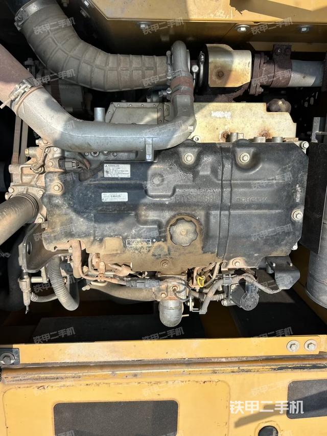 駕駛室頂部俯視(上車部件) 駕駛室頂部俯視(上車部件)