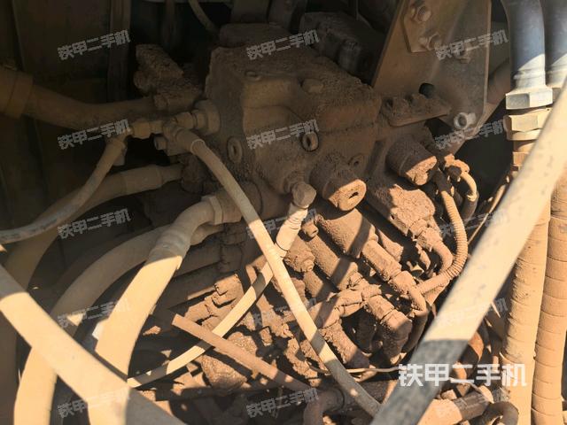 駕駛室頂部俯視（上車部件）