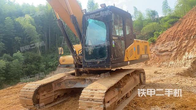 三一重工SY205C挖掘機(jī)