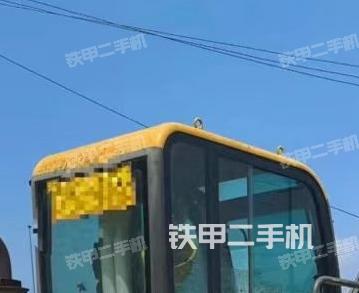 驾驶室顶部（整机外观）