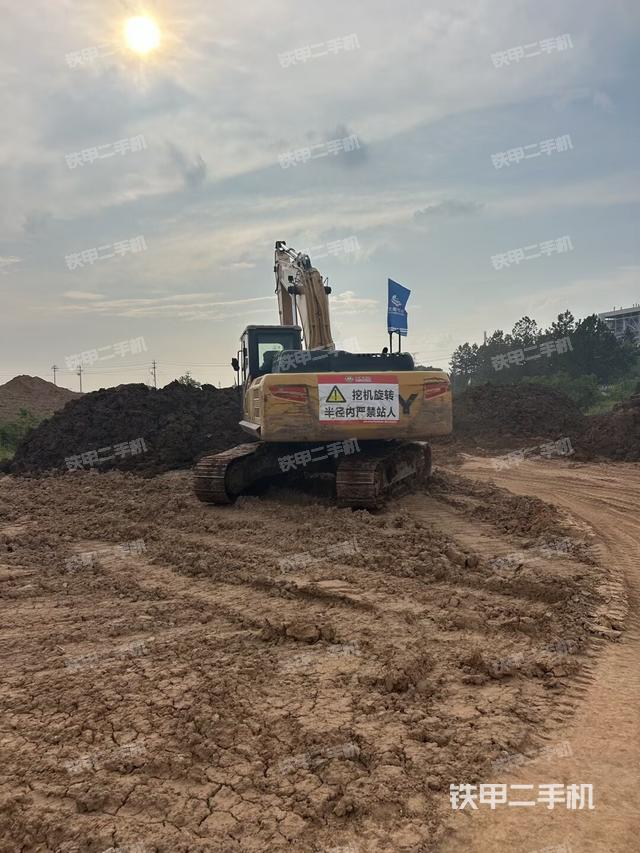 左后45(整機(jī)外觀) 左后45(整機(jī)外觀)