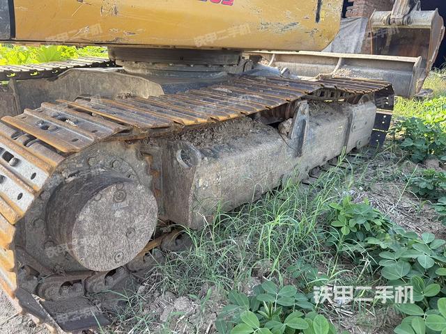 單側(cè)履帶整體（整機(jī)外觀）