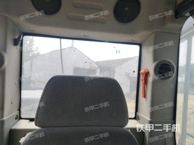 后窗玻璃角標(biāo)(駕駛室部分) 后窗玻璃角標(biāo)(駕駛室部分)
