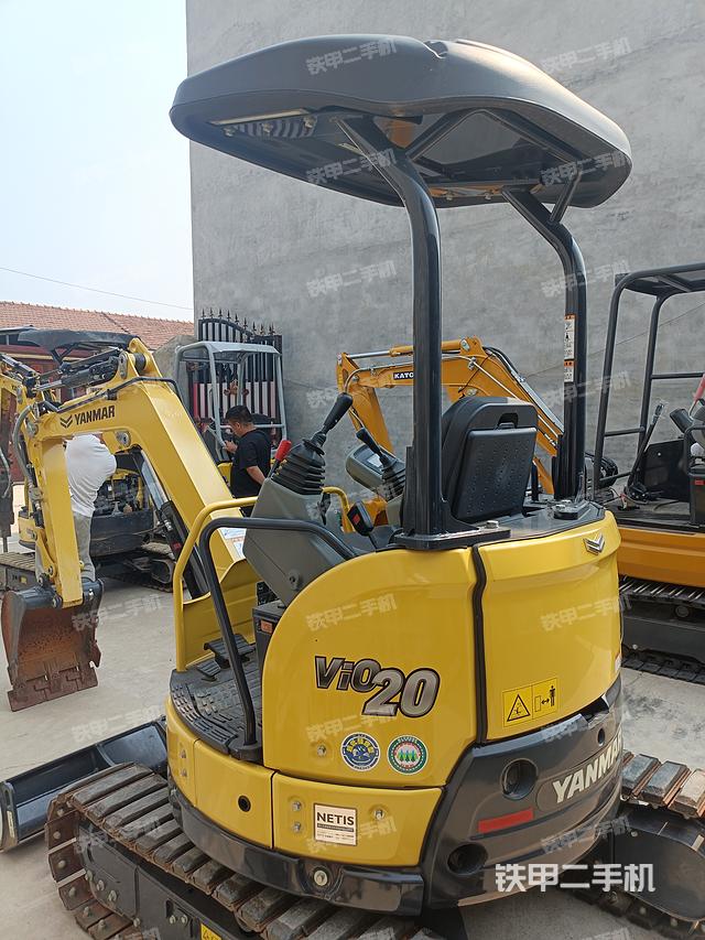 驾驶室整体（整机外观）