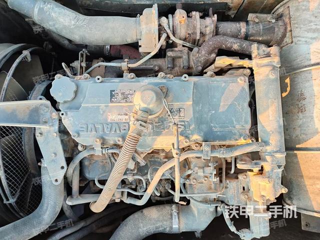 发动机整体俯视(整机外观) 发动机整体俯视(整机外观)