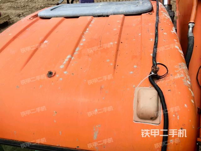 驾驶室顶部俯视(上车部件) 驾驶室顶部俯视(上车部件)