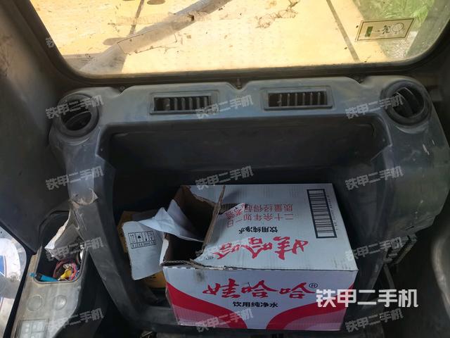 座椅后部(駕駛室部分) 座椅后部(駕駛室部分)
