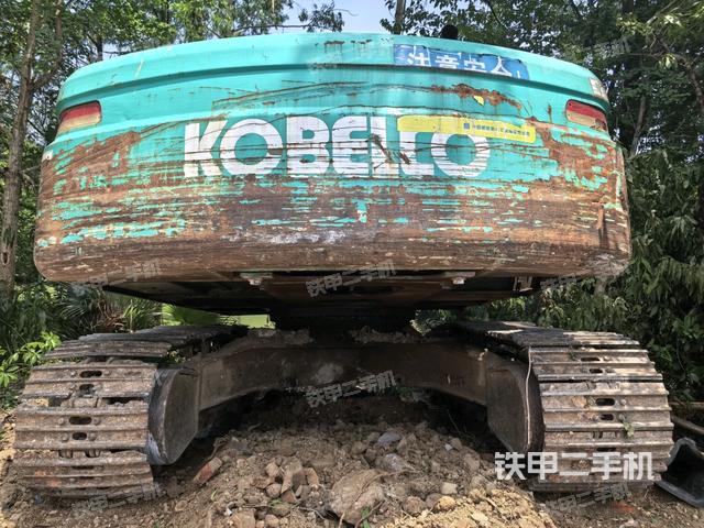 右前45(整機(jī)外觀) 右前45(整機(jī)外觀)