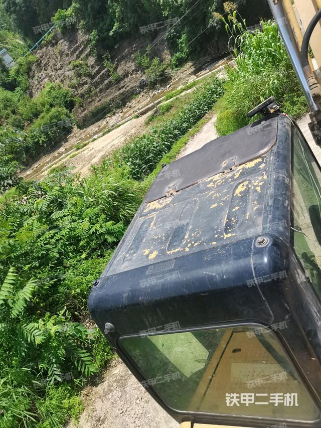 駕駛室頂部俯視(上車部件) 駕駛室頂部俯視(上車部件)