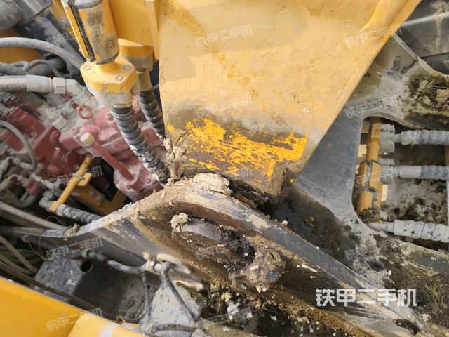 大臂根部?斜視(工作和回轉(zhuǎn)裝置) 大臂根部?斜視(工作和回轉(zhuǎn)裝置)