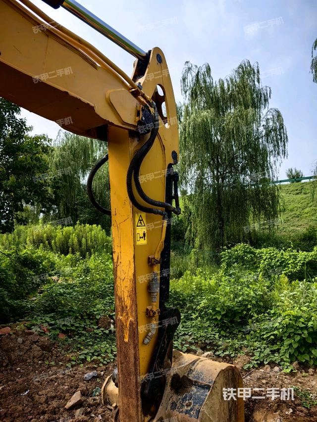 小臂整体左后（工作和回转装置）