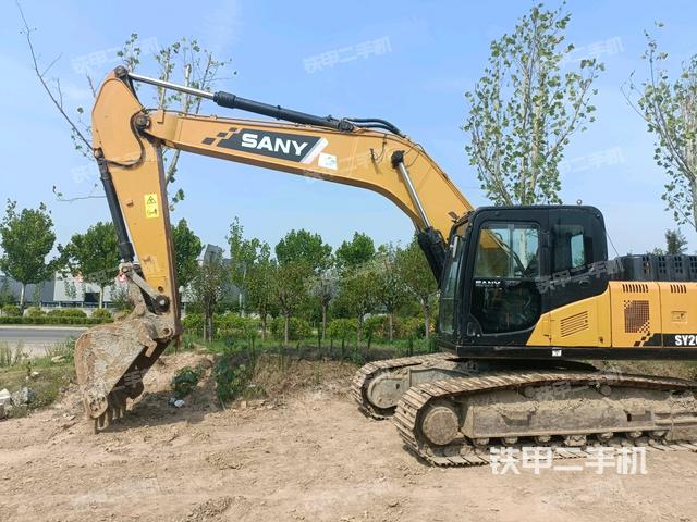 三一重工SY200C挖掘機