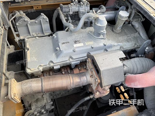发动机整体俯视(整机外观) 发动机整体俯视(整机外观)