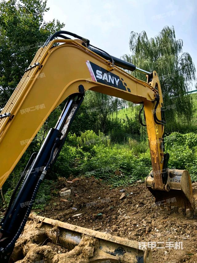 大臂整体 右侧（工作和回转装置）