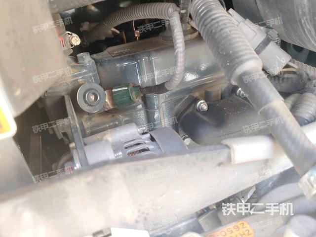 发动机整体俯视(整机外观) 发动机整体俯视(整机外观)