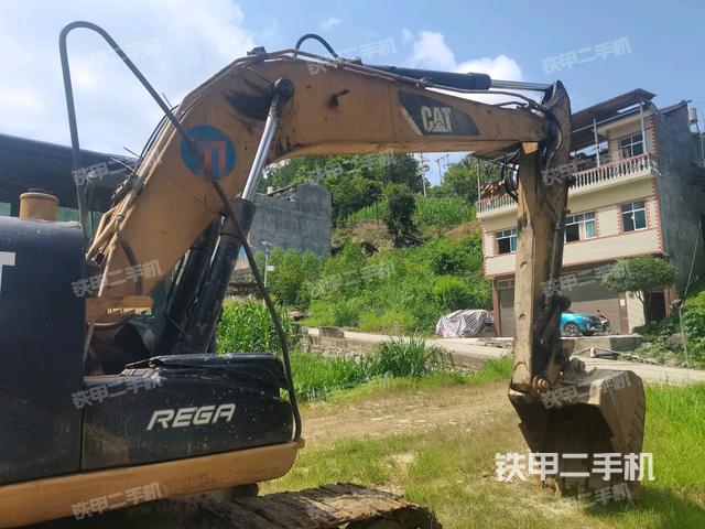 大臂整體?右側(cè)(工作和回轉(zhuǎn)裝置) 大臂整體?右側(cè)(工作和回轉(zhuǎn)裝置)