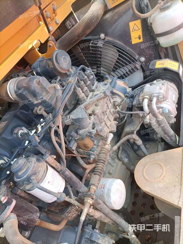 發(fā)動機(jī)整體俯視（整機(jī)外觀）