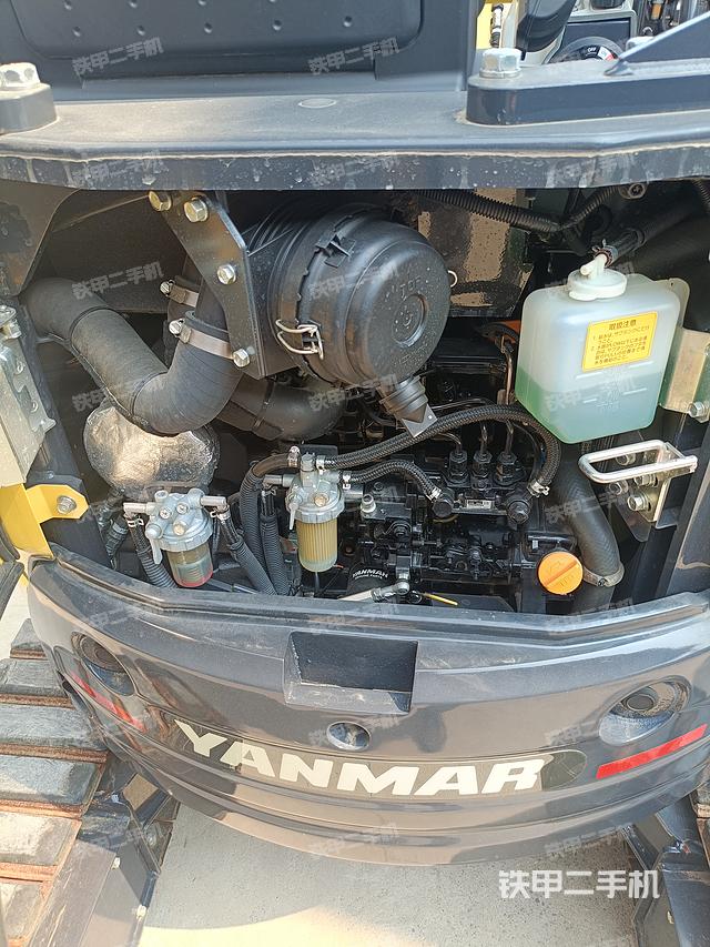 发动机整体俯视（整机外观）