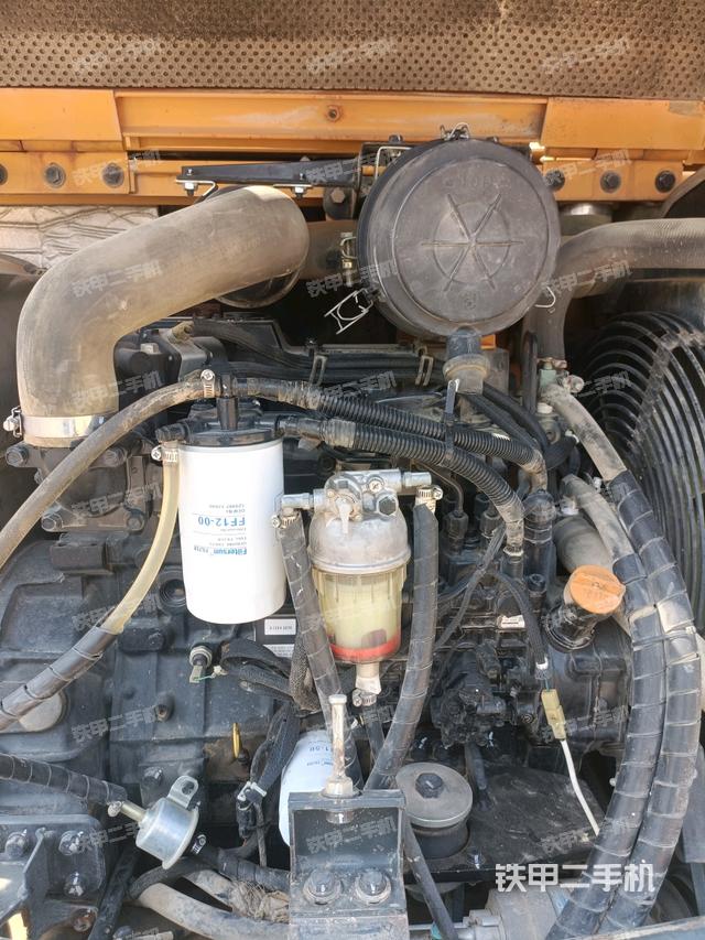 發(fā)動(dòng)機(jī)室(上車部件) 發(fā)動(dòng)機(jī)室(上車部件)