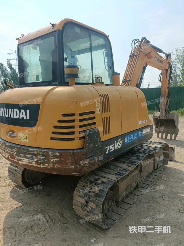 右后45(整機(jī)外觀) 右后45(整機(jī)外觀)