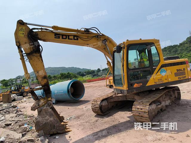 山东临工E6135F挖掘机