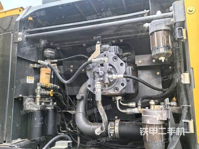 液壓泵室(大件艙室) 液壓泵室(大件艙室)