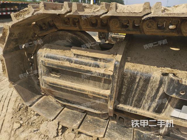 右驱动轮(行走机构) 右驱动轮(行走机构)