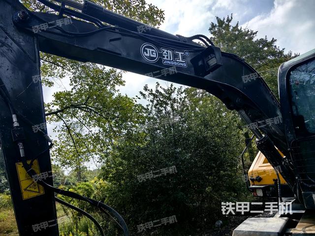 大臂整体 右侧(工作和回转装置) 大臂整体 右侧(工作和回转装置)