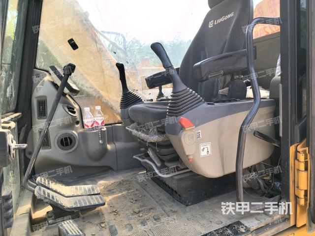 顯示屏?(駕駛室部分) 顯示屏?(駕駛室部分)