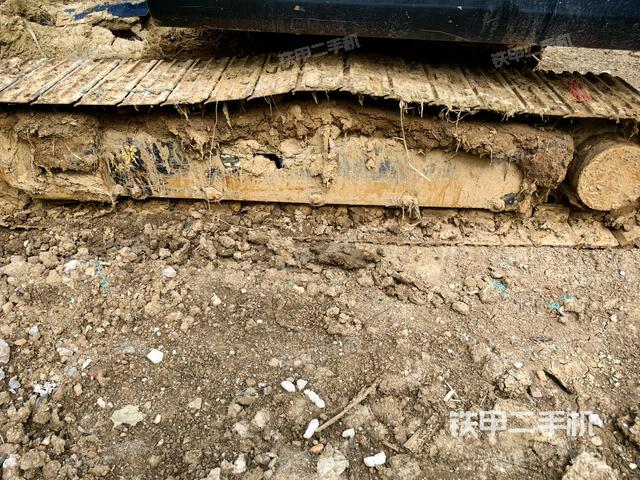 左侧履带整体 （行走机构）