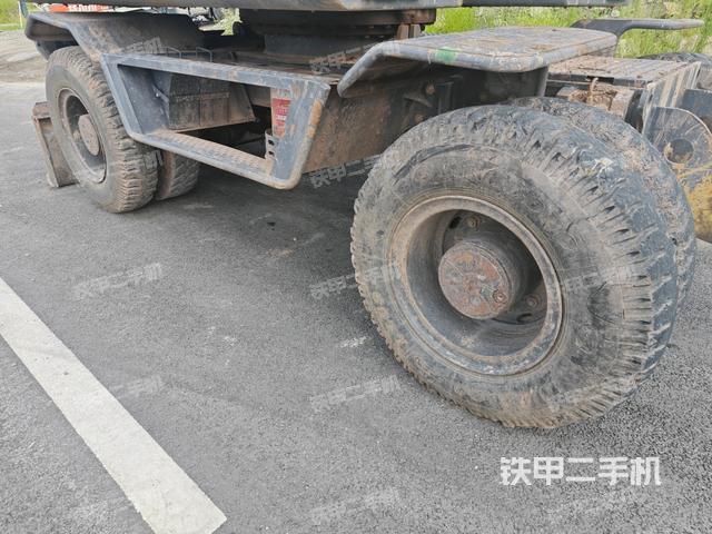 左侧履带整体 (行走机构) 左侧履带整体 (行走机构)