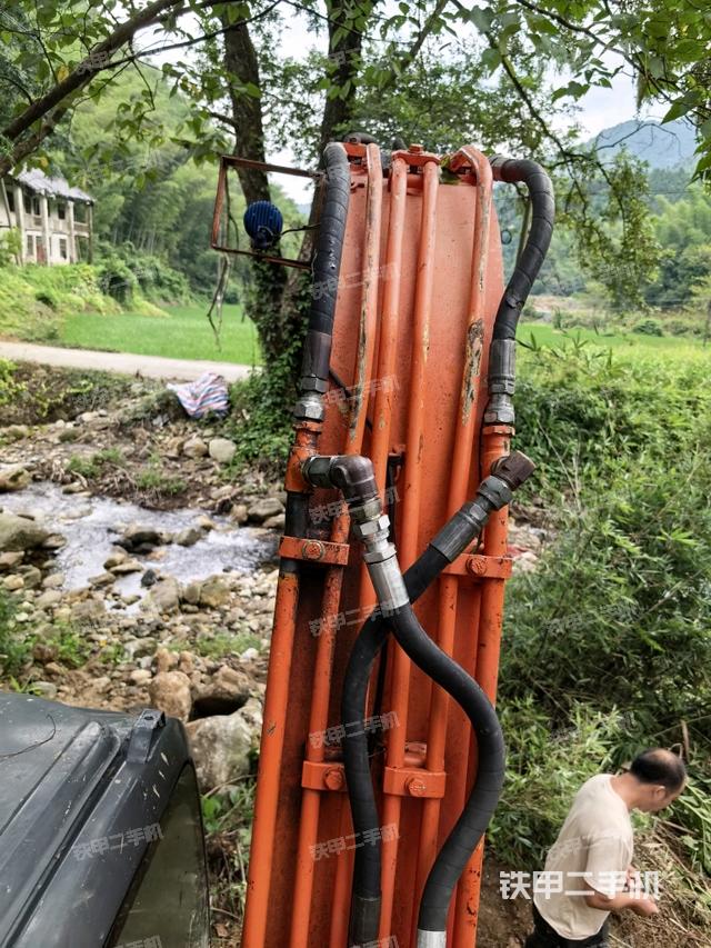 大臂整體?右側(cè)(工作和回轉(zhuǎn)裝置) 大臂整體?右側(cè)(工作和回轉(zhuǎn)裝置)