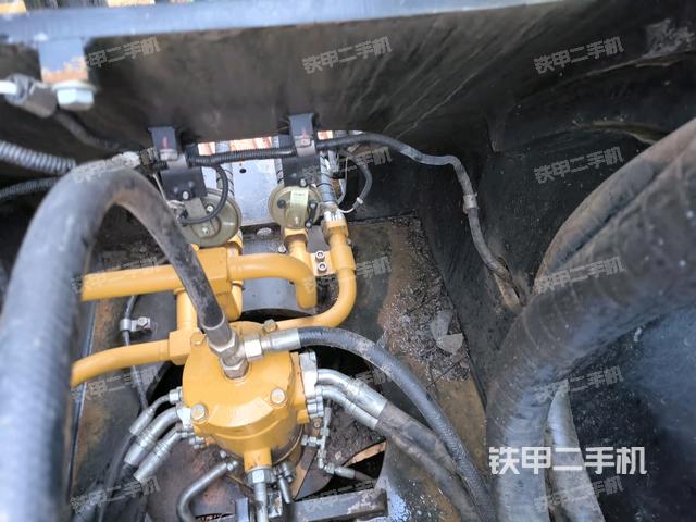 增压器特写(上车部件) 增压器特写(上车部件)